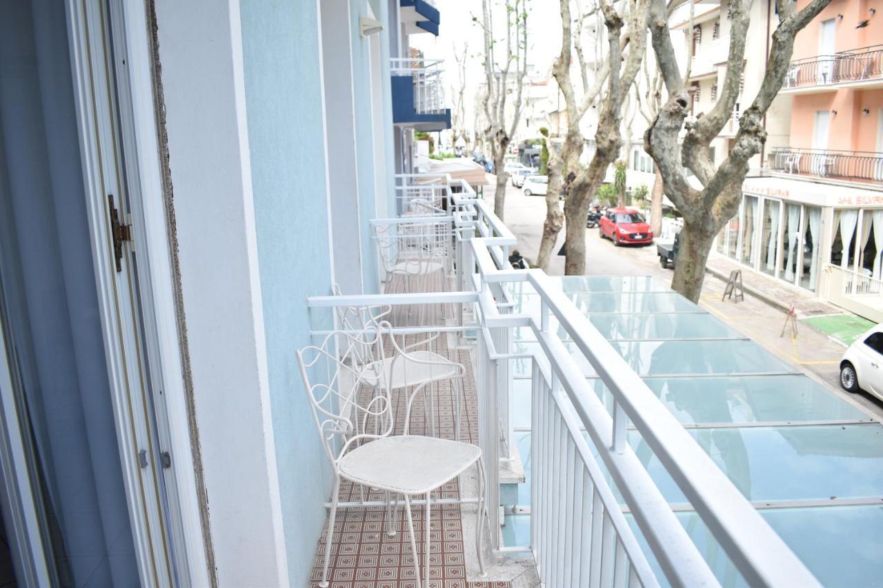 Hotel Ginevra E Residence Cattolica Dış mekan fotoğraf