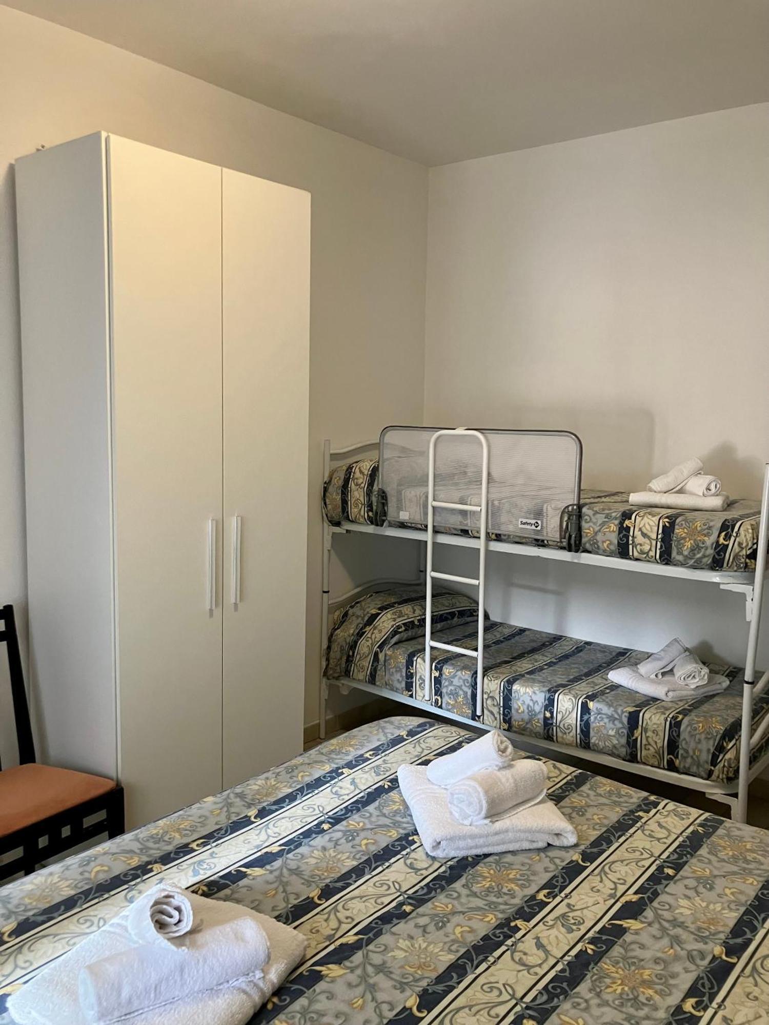 Hotel Ginevra E Residence Cattolica Dış mekan fotoğraf